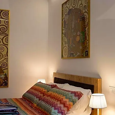 Vespasiani Aparthotel 4*