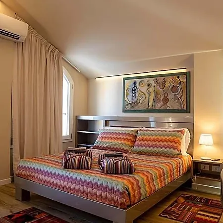 Vespasiani Aparthotel 4*