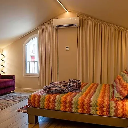 Vespasiani Aparthotel 4*
